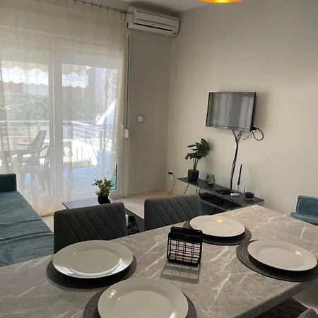 بيت للعطل Kaza Oasis *